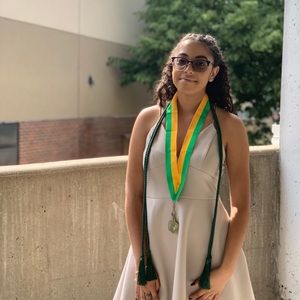 Meet your Posher, Jazmin